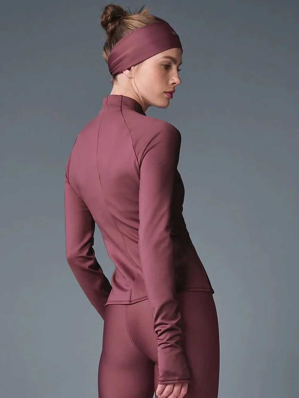 ALO Yoga Airlift Winter Warm 1/4 Zip Long Sleeve in Burgundy Truffle - S EST.